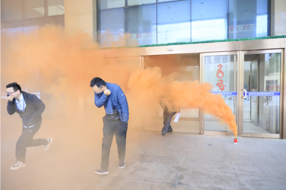 增強(qiáng)消防意識(shí)，筑牢安全底線丨花花牛乳業(yè)集團(tuán)組織消防應(yīng)急演練