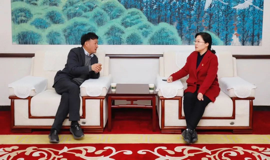 發(fā)揮產業(yè)優(yōu)勢 助力鄉(xiāng)村振興 | 民權縣委副書記、縣長王靜嫻會見關曉彥董事長一行